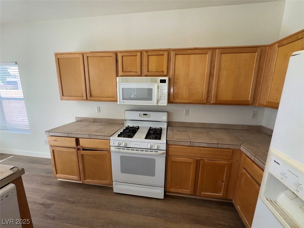 7633 Rainbow Cove Drive Property Photo 21