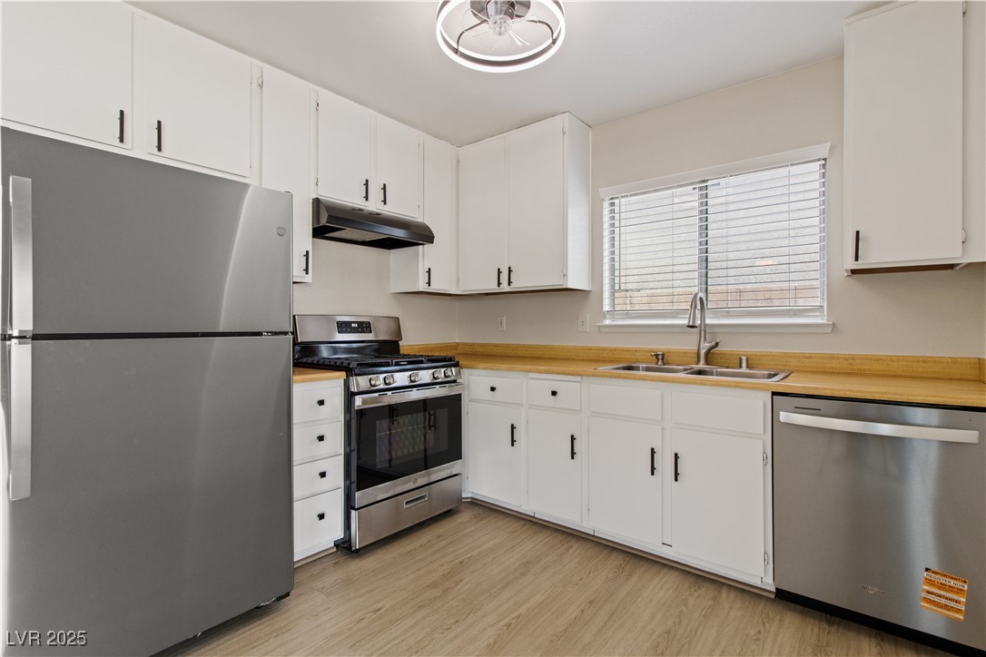 1713 Amboy Drive Property Photo 1