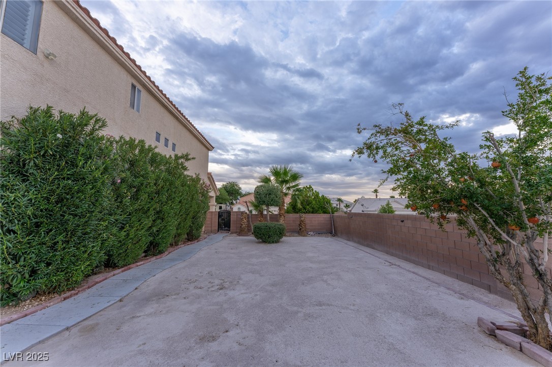 6632 Isolated Avenue Property Photo 38