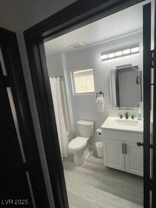 7192 Shimmering Avenue Property Photo 2