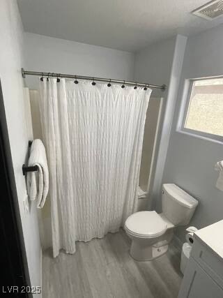 7192 Shimmering Avenue Property Photo 4