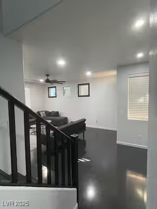7192 Shimmering Avenue Property Photo 8