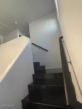 7192 Shimmering Avenue Property Photo 25