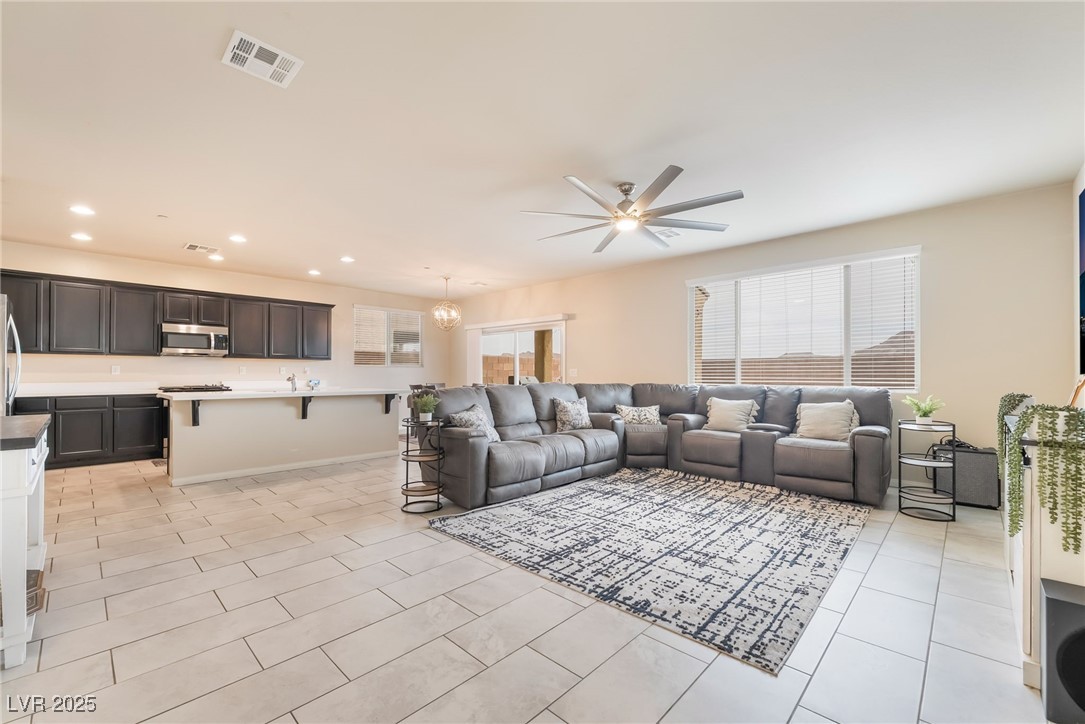 1132 Strada Cristallo Property Photo 3