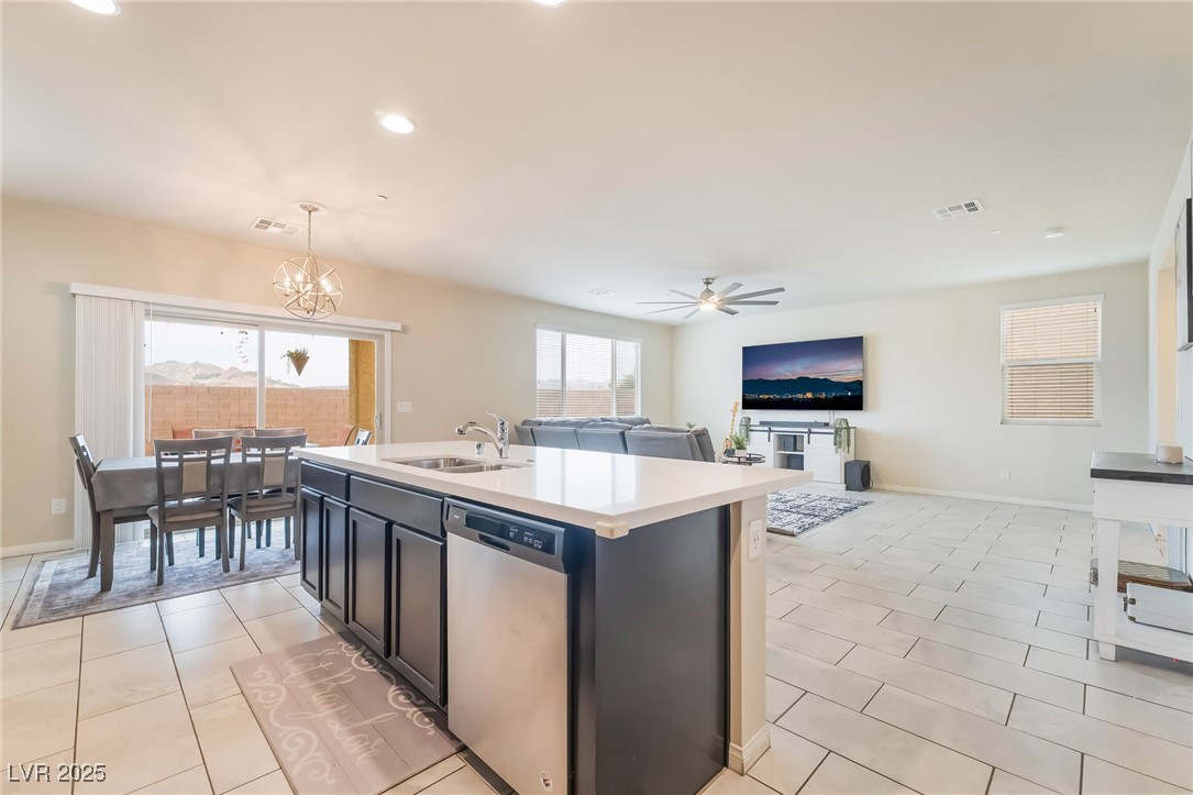 1132 Strada Cristallo Property Photo 6