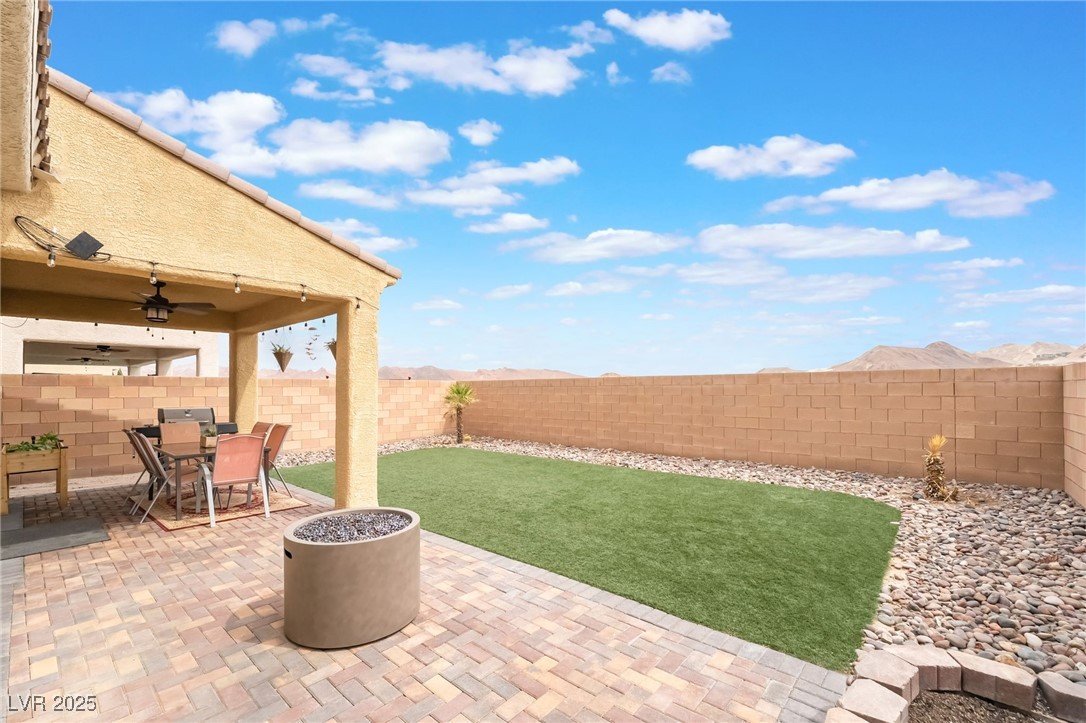 1132 Strada Cristallo Property Photo 28