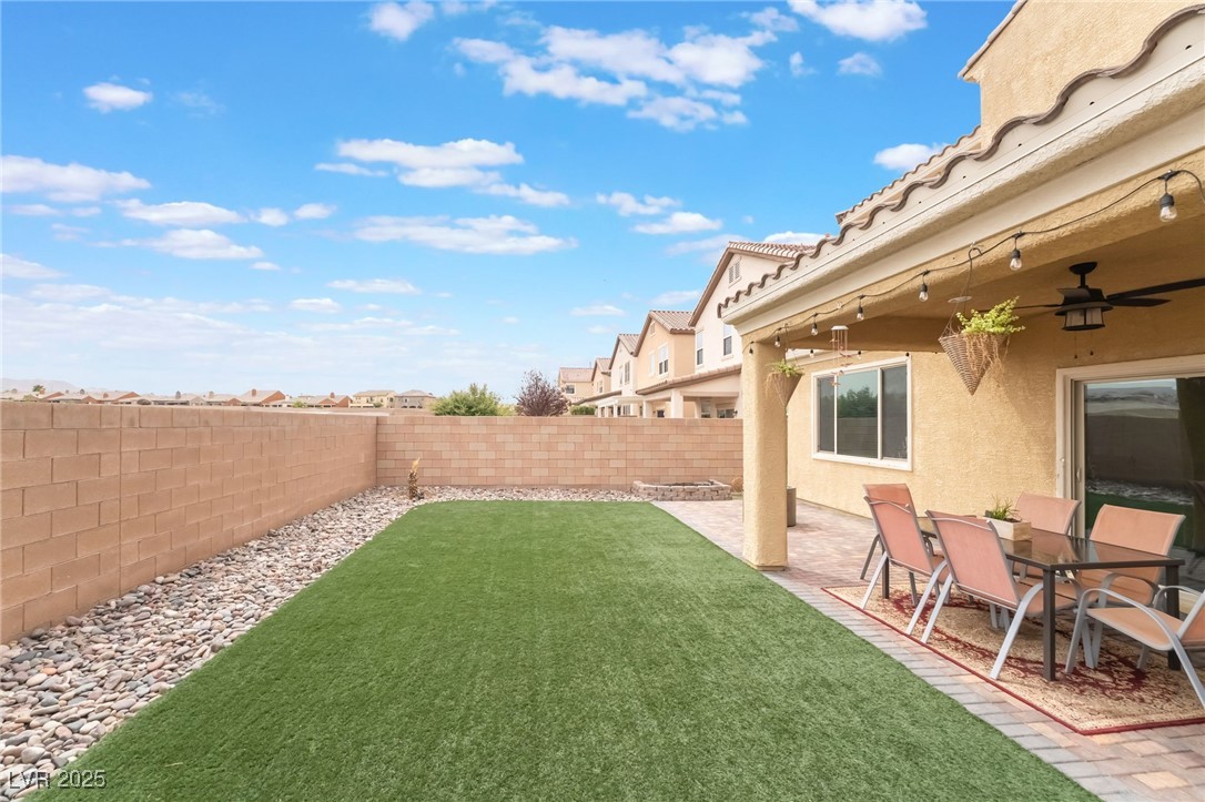 1132 Strada Cristallo Property Photo 29