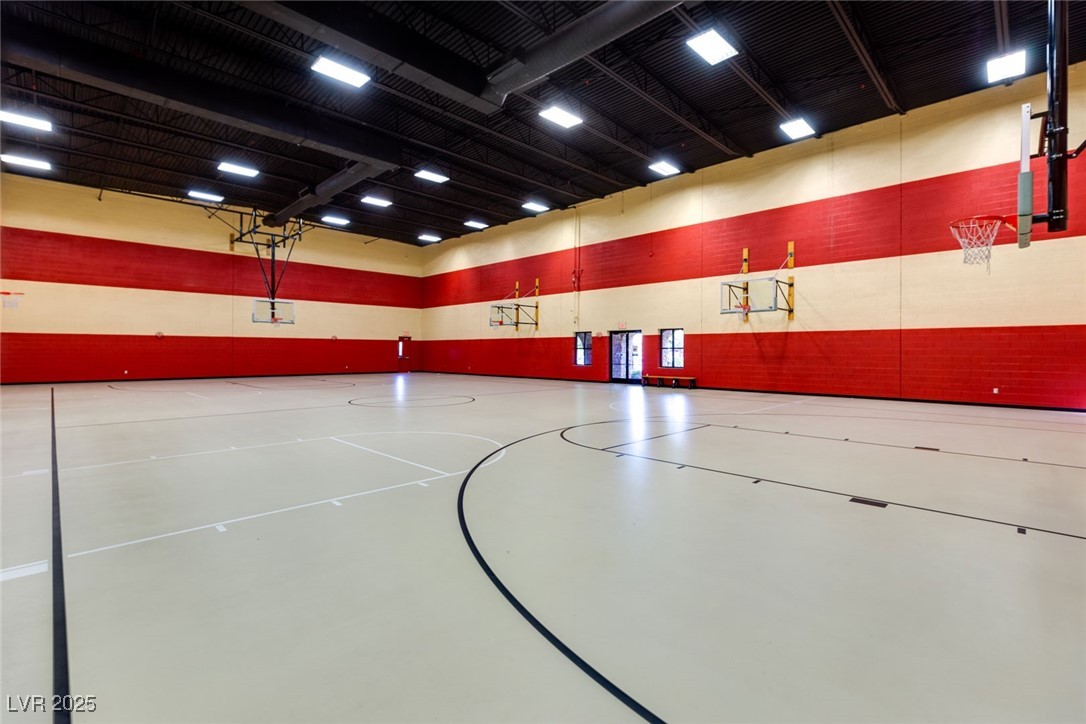 1132 Strada Cristallo Property Photo 32