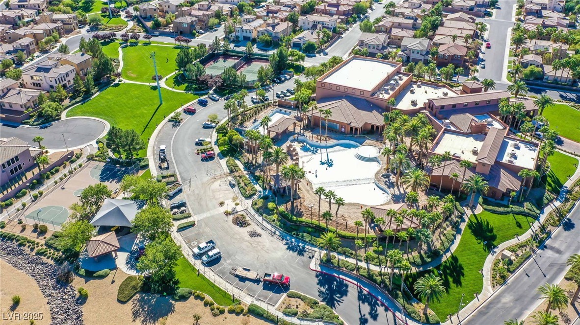 1132 Strada Cristallo Property Photo 36