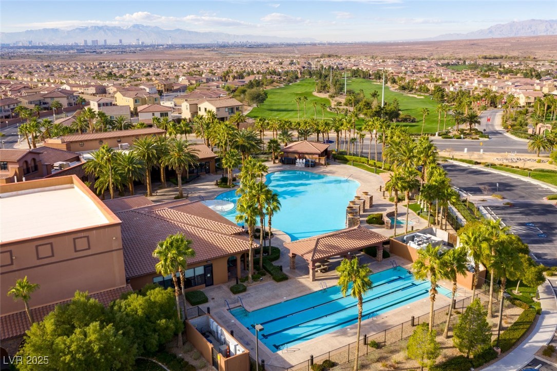 1132 Strada Cristallo Property Photo 40