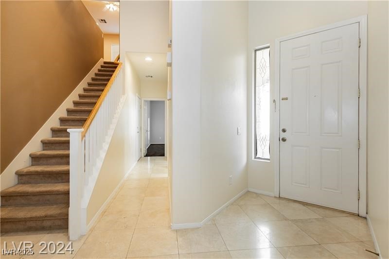 11204 Newbury Hills Avenue Property Photo 4