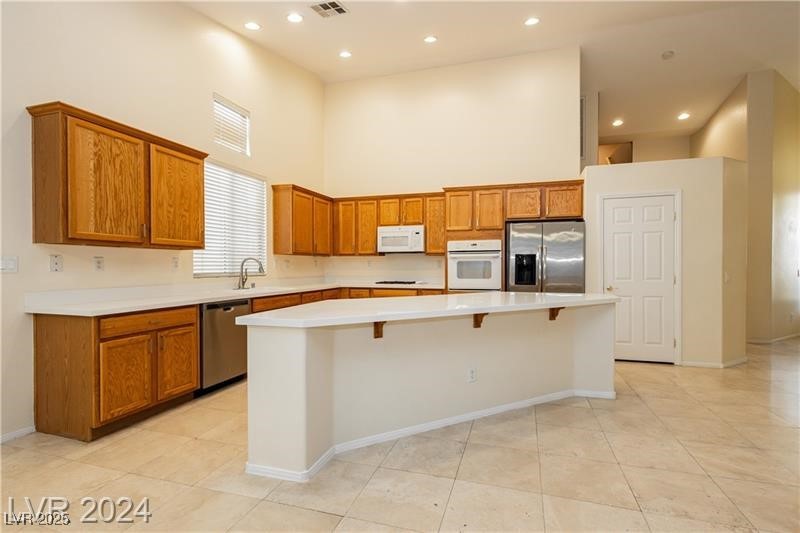 11204 Newbury Hills Avenue Property Photo 8