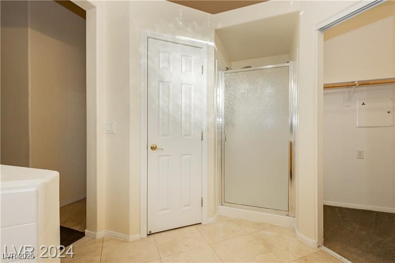 11204 Newbury Hills Avenue Property Photo 24