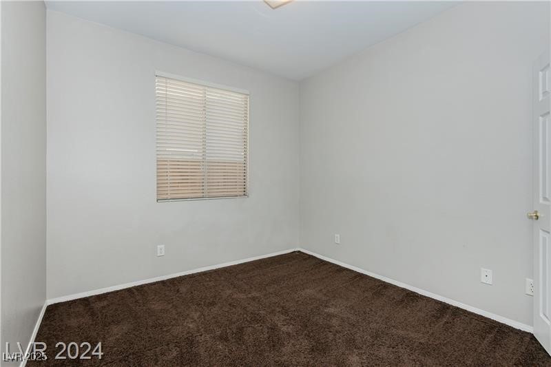 11204 Newbury Hills Avenue Property Photo 27