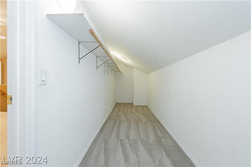 11204 Newbury Hills Avenue Property Photo 38