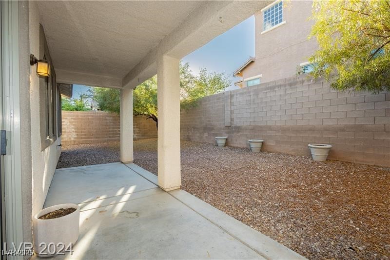 11204 Newbury Hills Avenue Property Photo 42