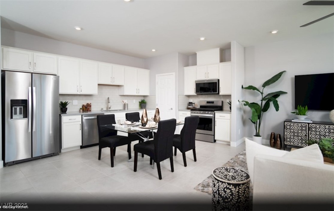 631 Bellus Place Property Photo 4