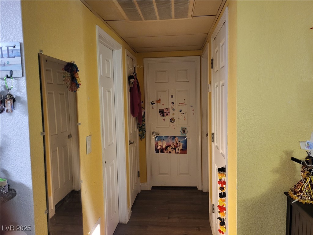 2716241 Property Photo 4