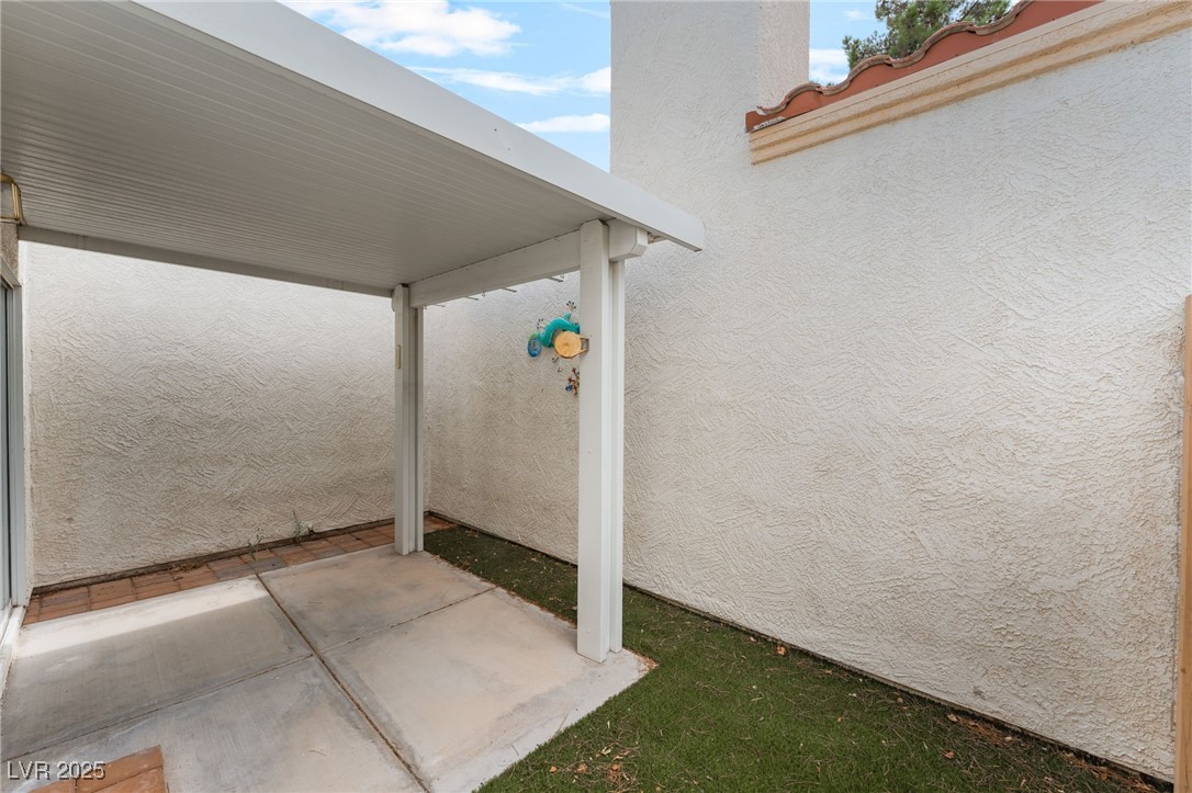 5401 Geneive Lane 101 Property Photo 33