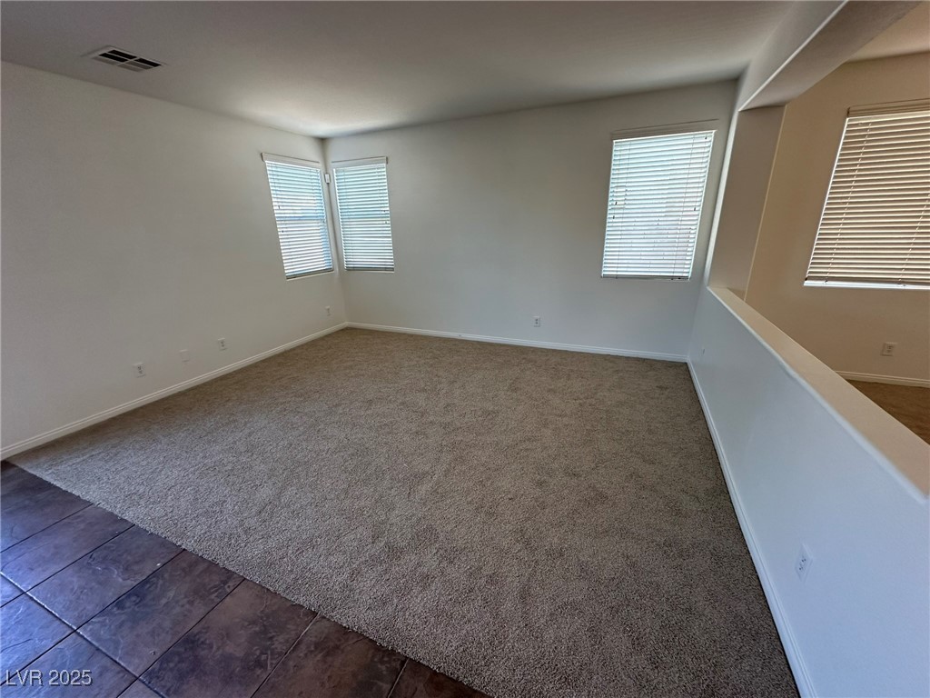 2716425 Property Photo 6