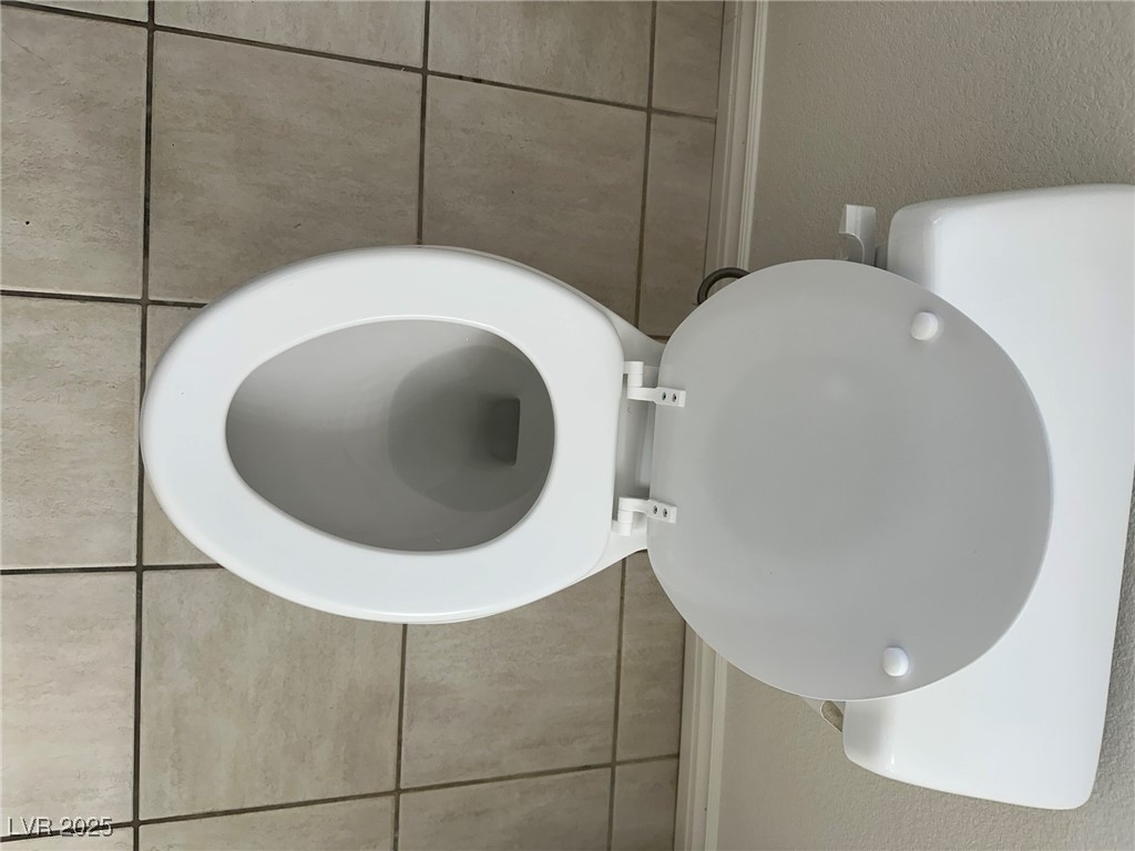 2716425 Property Photo 27