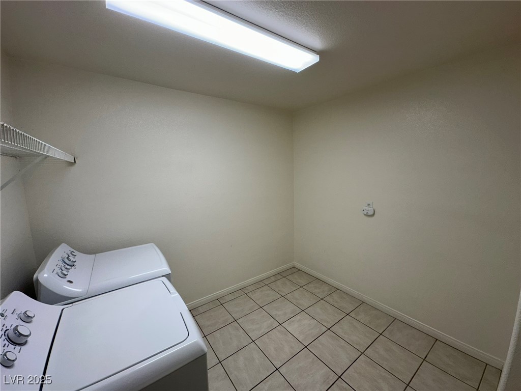 2716425 Property Photo 30