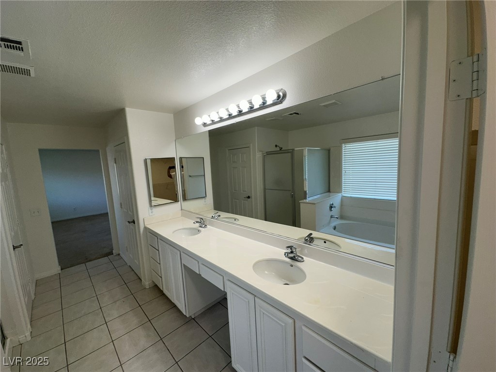 2716425 Property Photo 35