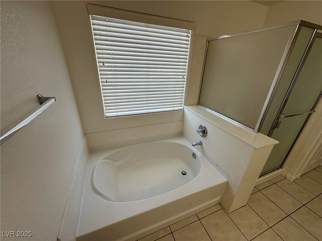 2716425 Property Photo 36