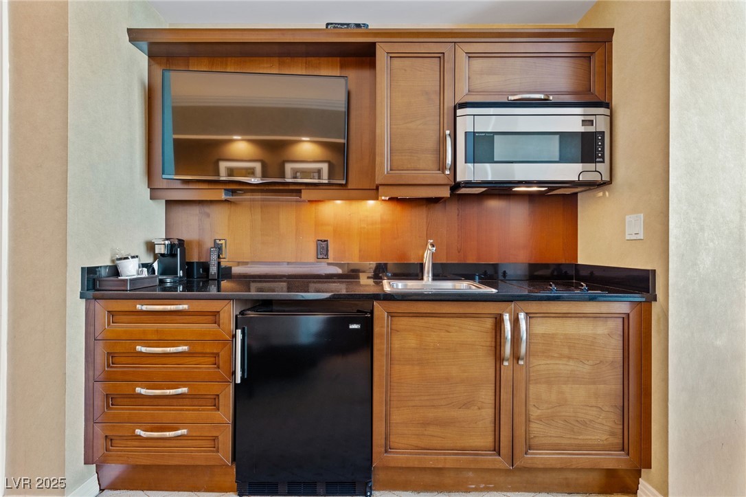145 East Harmon Avenue 2918 Property Photo 18