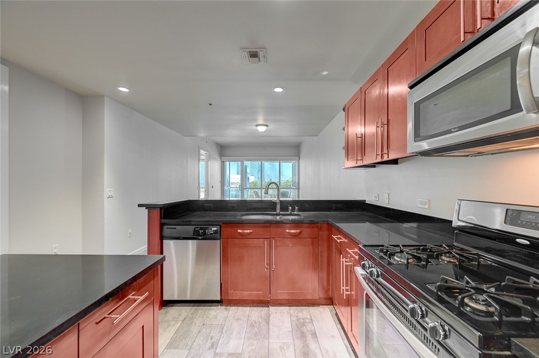4575 Dean Martin Drive 711 Property Photo 2