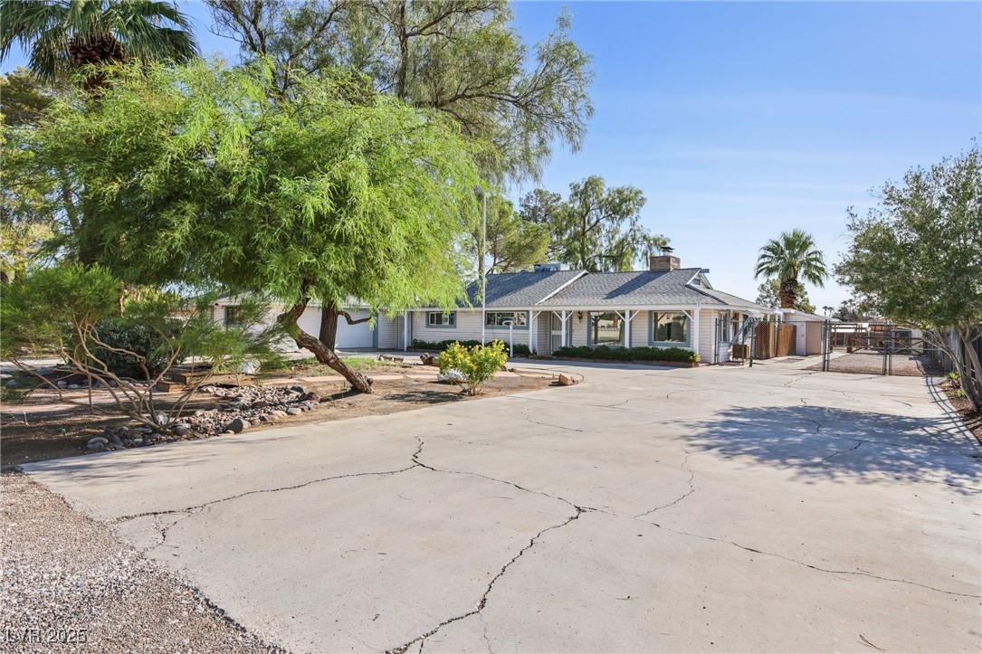 1744 Leonard Lane Property Photo 2