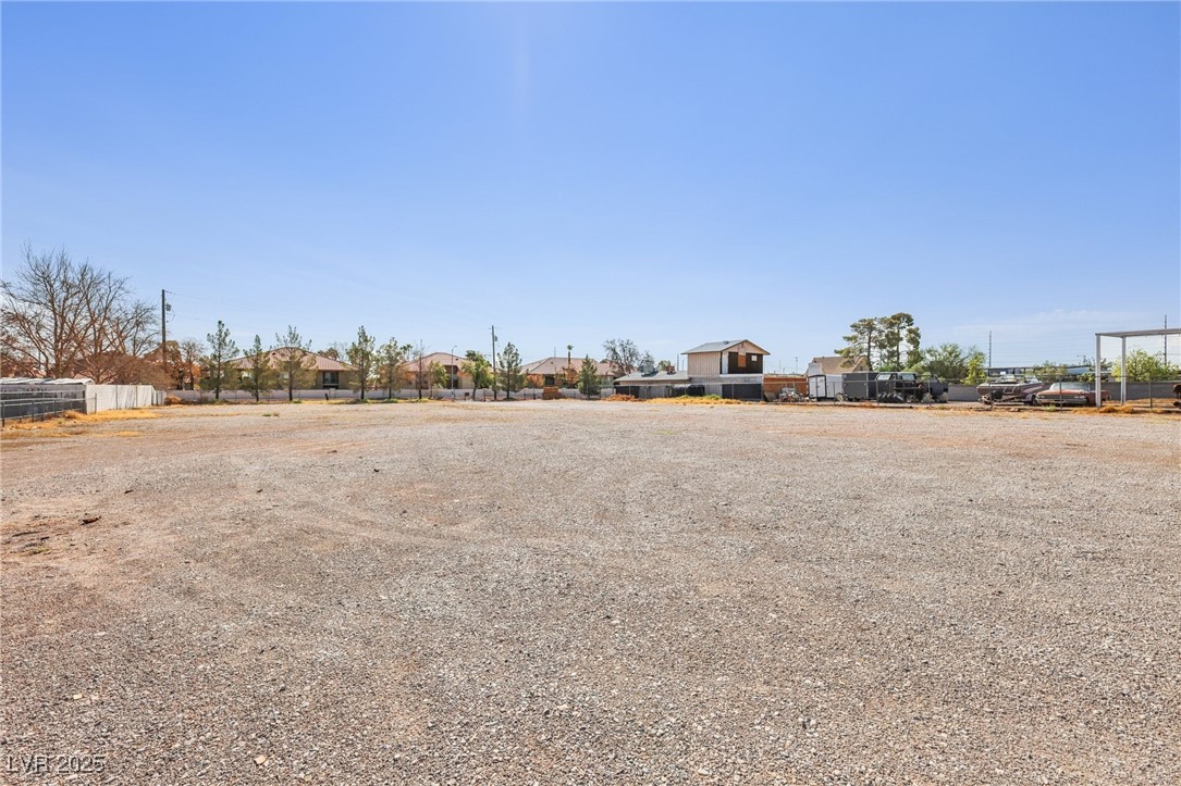 1744 Leonard Lane Property Photo 4