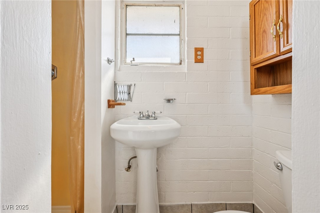 1744 Leonard Lane Property Photo 48