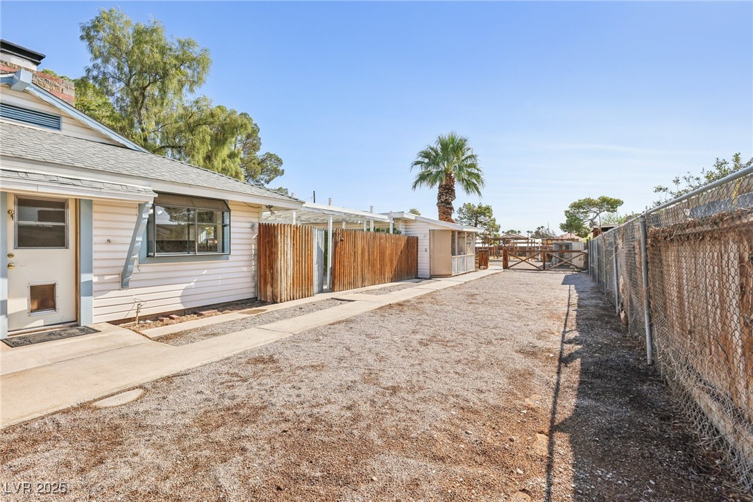 1744 Leonard Lane Property Photo 67