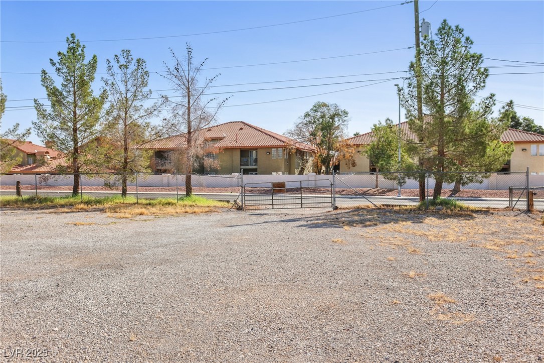 1744 Leonard Lane Property Photo 76