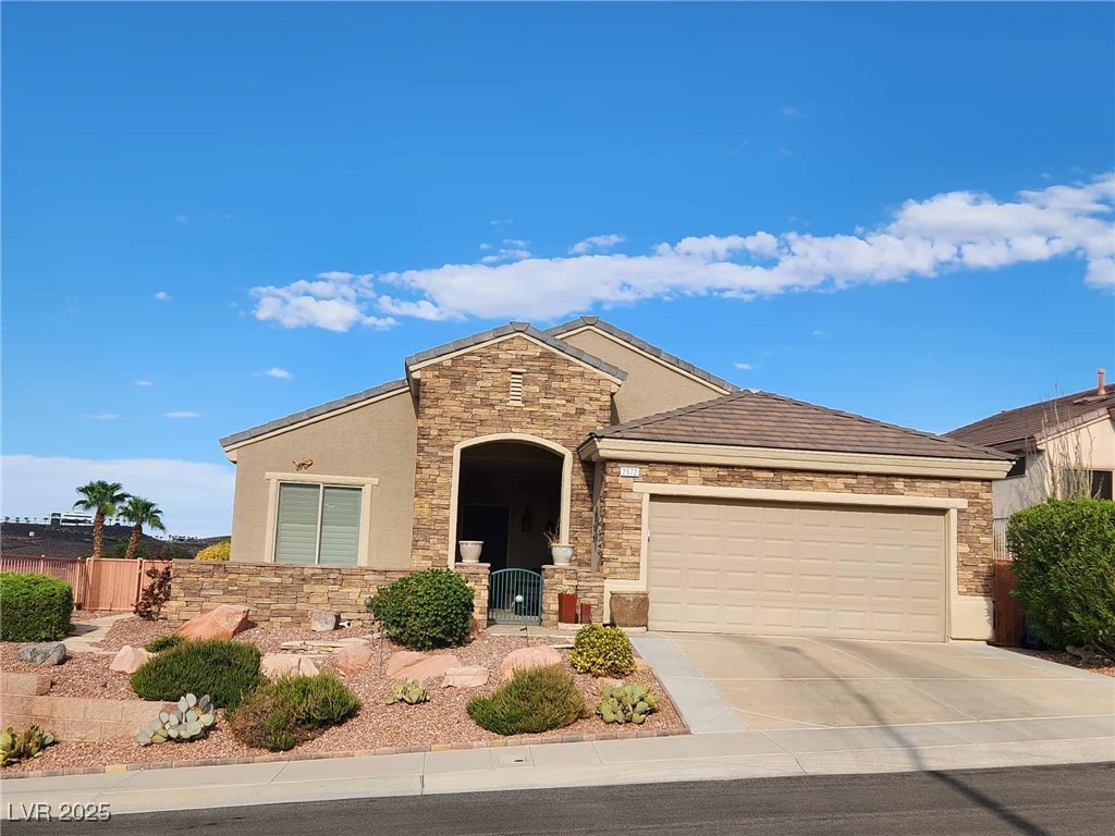 2072 King Mesa Drive Property Photo 1