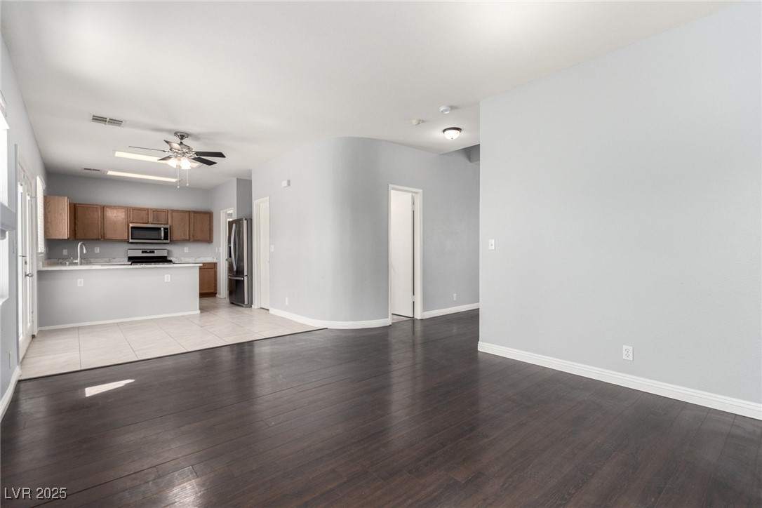 7320 Misty Glow Court Property Photo 4
