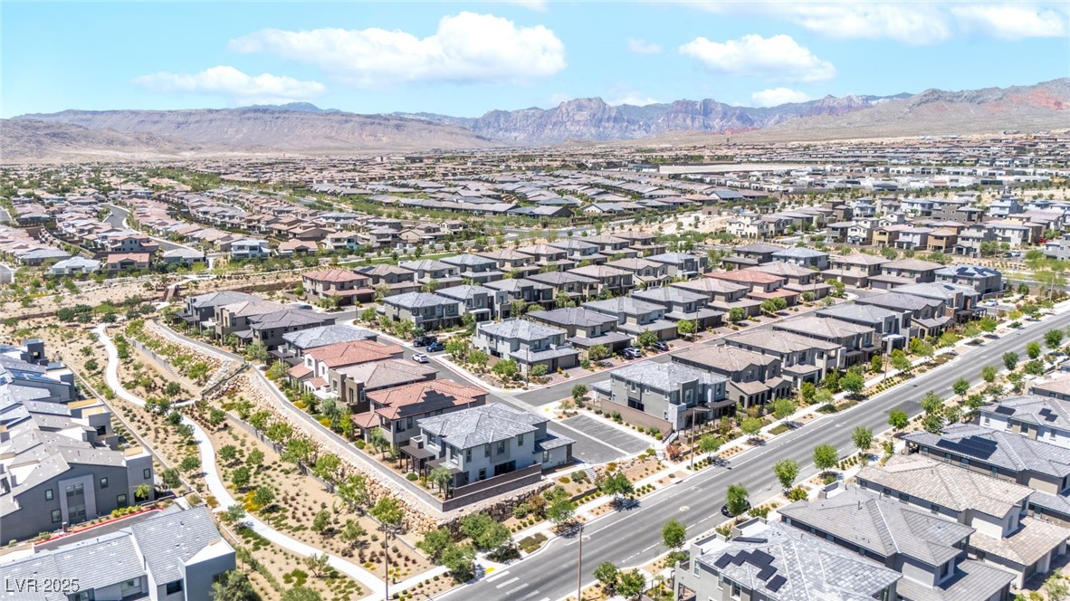 11689 Bearpaw Meadow Avenue Property Photo 43