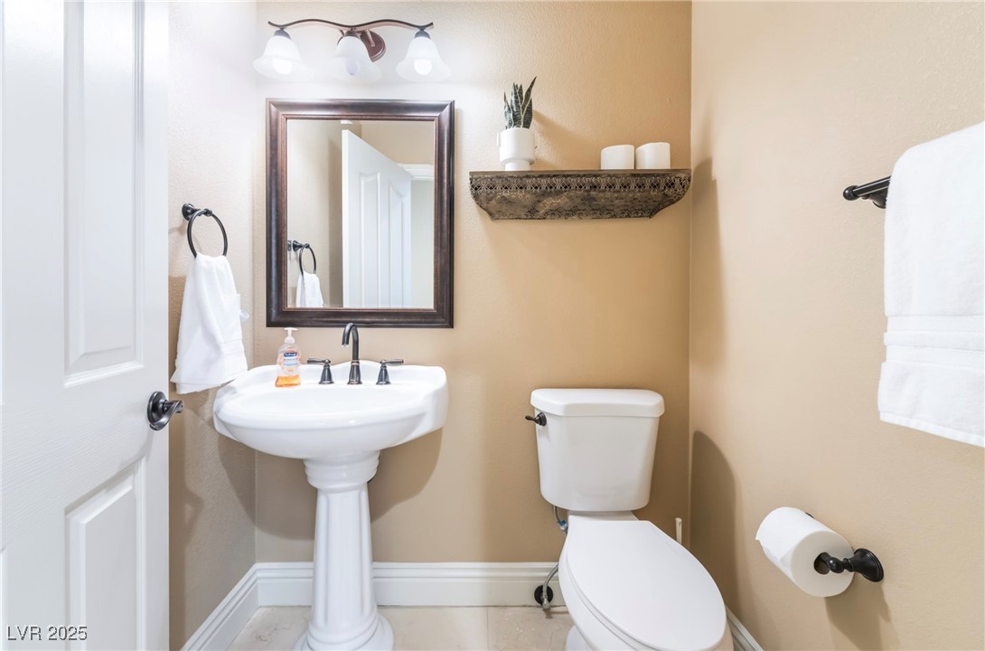 2335 Dolphin Court Property Photo 26