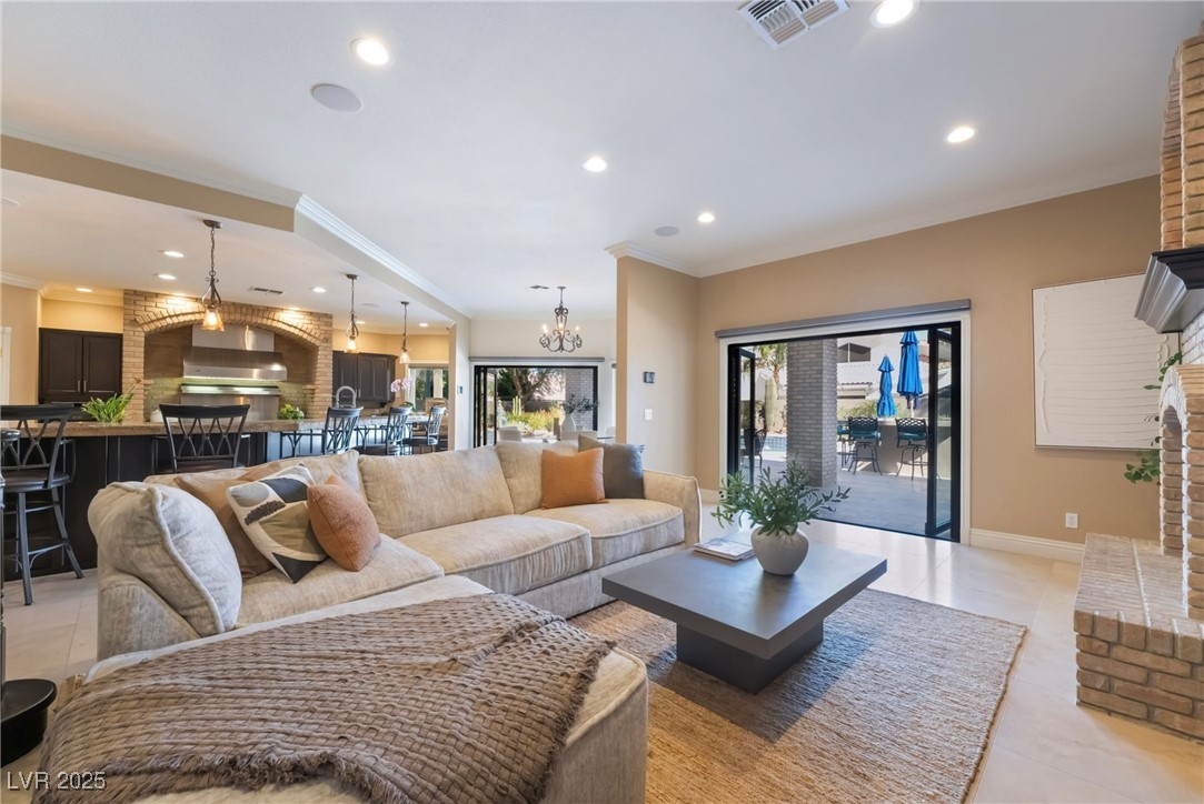 2335 Dolphin Court Property Photo 29