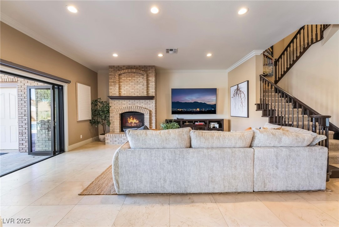 2335 Dolphin Court Property Photo 31