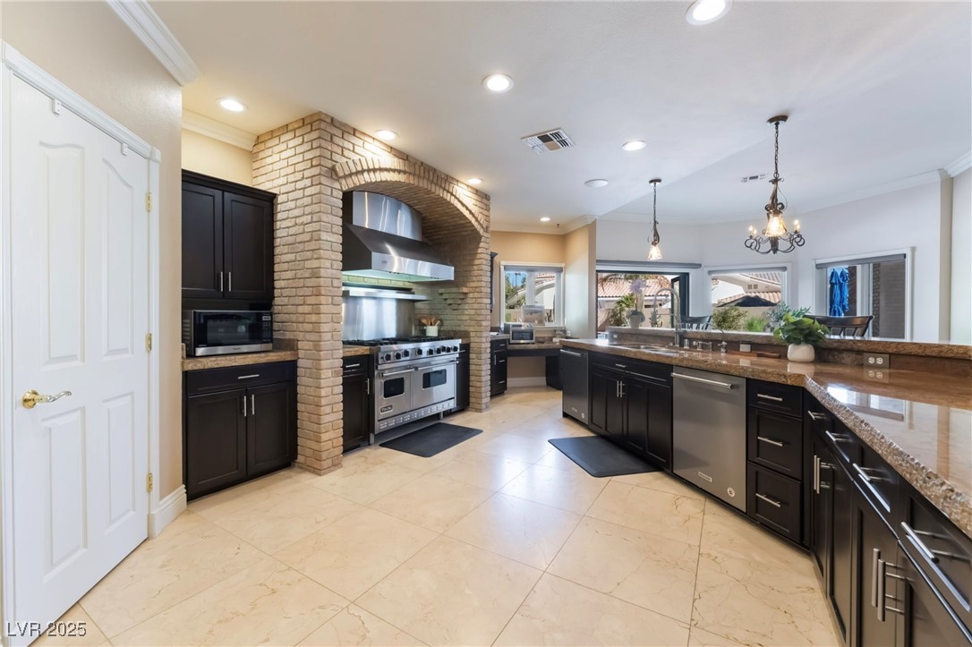 2335 Dolphin Court Property Photo 34