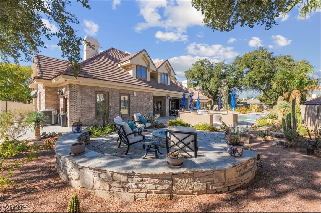 2335 Dolphin Court Property Photo 82