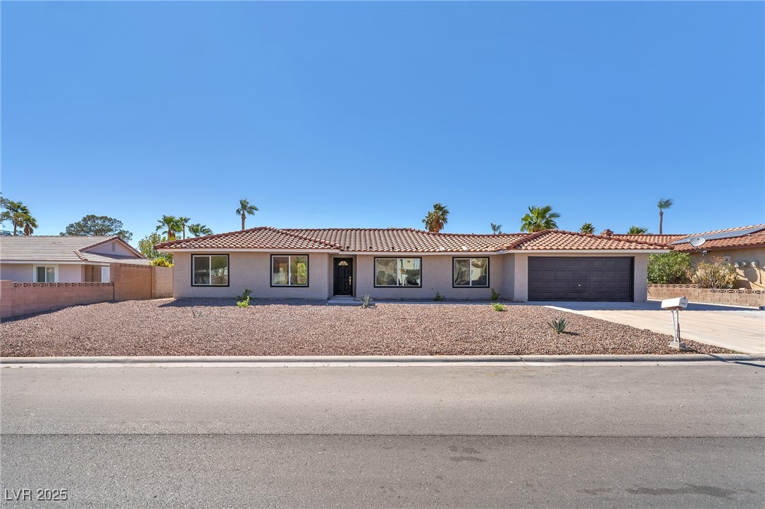 1295 Los Meadows Drive Property Photo 1