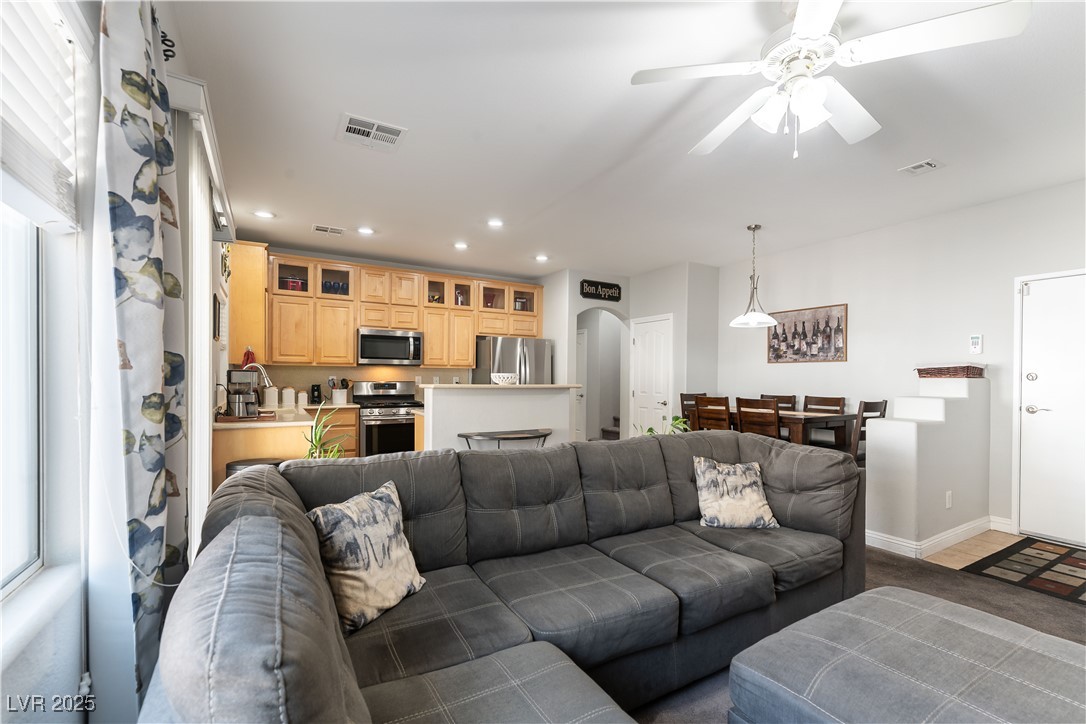 1109 Tropical Star Lane 1 Property Photo 9