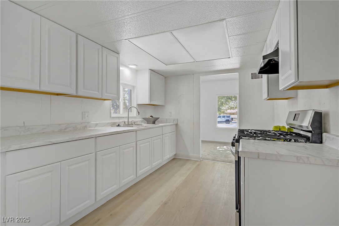 153 Sir Thomas Drive Property Photo 10