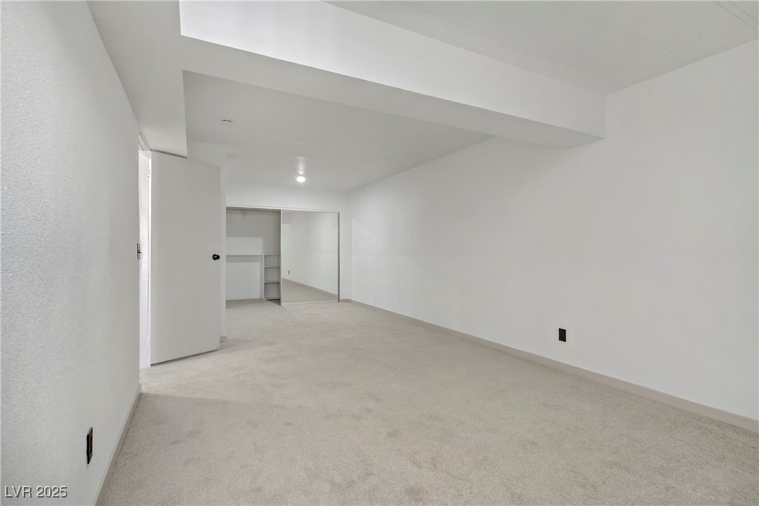 153 Sir Thomas Drive Property Photo 14