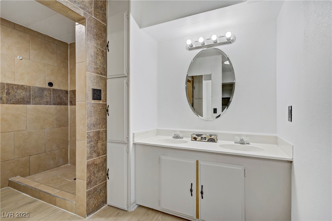 153 Sir Thomas Drive Property Photo 17