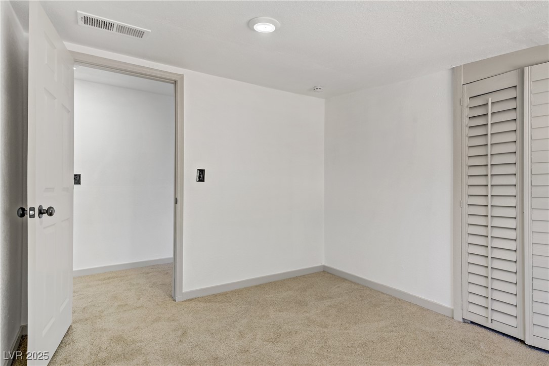 153 Sir Thomas Drive Property Photo 21