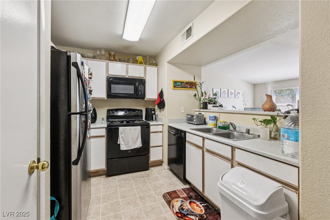 2300 East Silverado Ranch Boulevard 2161 Property Photo 10